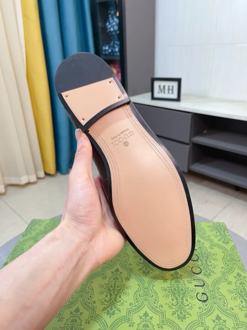 Men's shoes 💰500🌹🌹【GUCCI】The most popular classic Gucci leather shoes. Synchronized with the official website, the upper is made of Italian first-layer cowhide ➕cowhide lining, with unique brand and unique craftsmanship. Highlighting the hot style of the new year. Stop hesitating, stop wandering, get it now. Number: 38--44